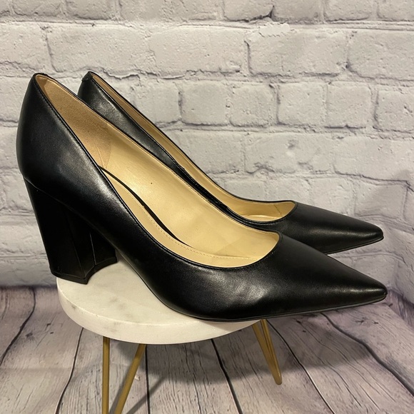 Nine West Black Pointed Toe Heels - Picture 1 of 8